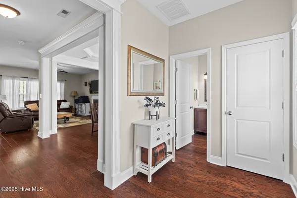 $479,900 | 11 East Bailey Lane, Hampstead, NC 28443