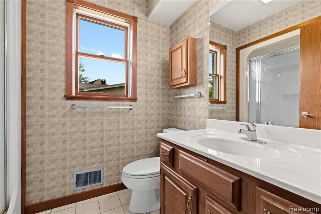 313 East Rolston Road Linden, MI 48451 - Photo 18 of 32