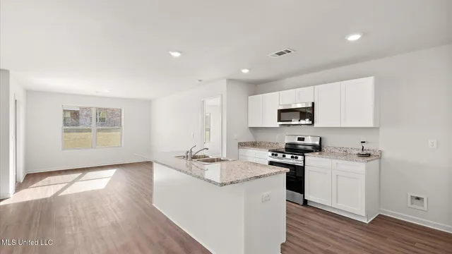 $287,900 | 217 Raulston Drive, Byram, MS 39272