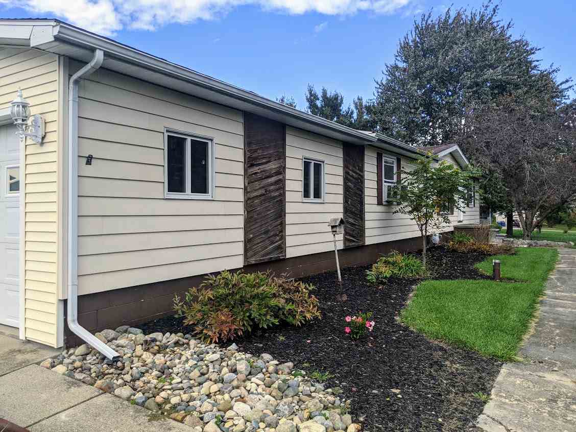 11280 Odell Road Linden, MI 48451 - Photo 1 of 55
