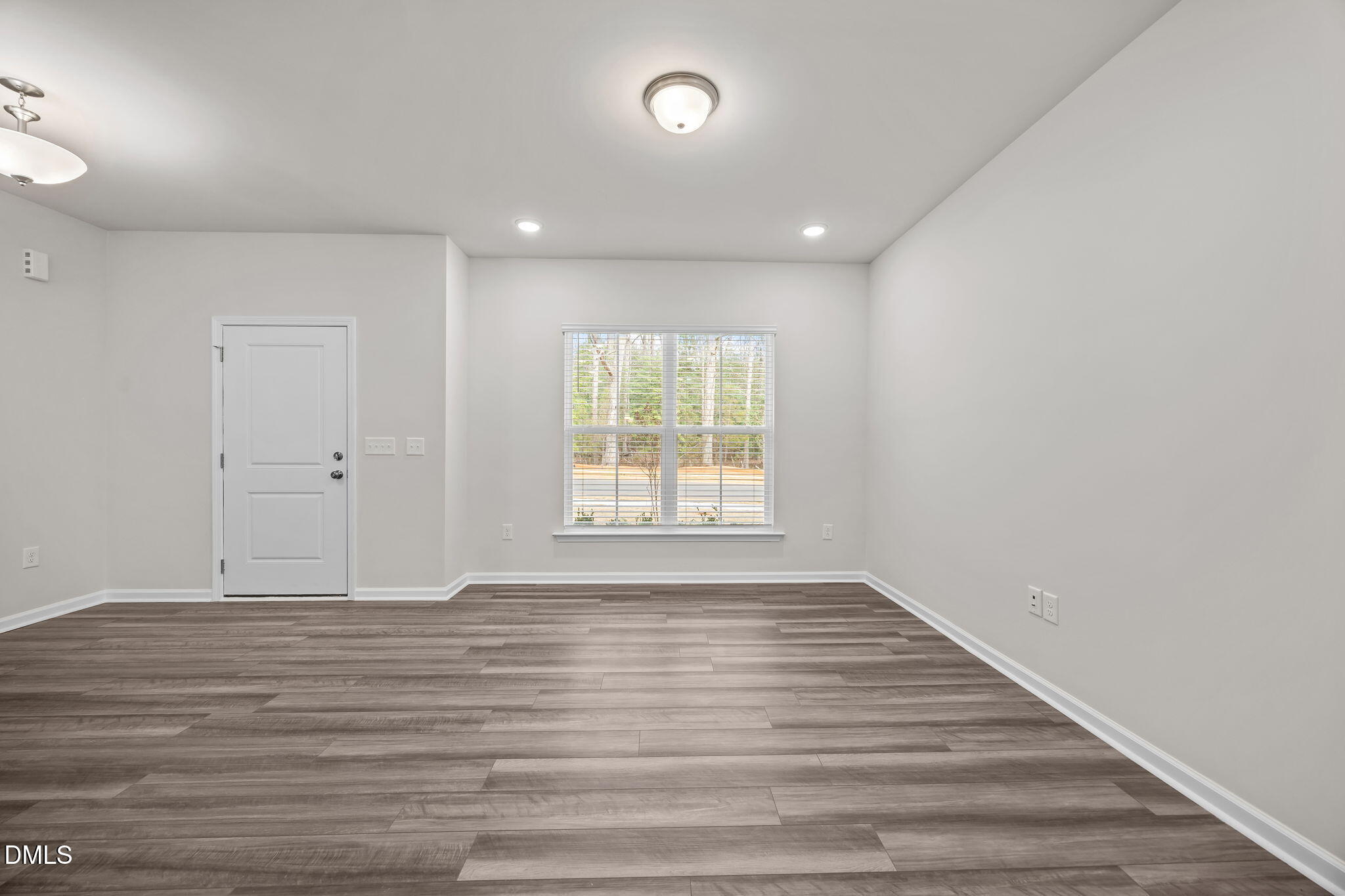 206 Fosterton Cottage Way Raleigh, NC 27603 - Photo 5 of 20 13-web-or-mls-IMG_1058