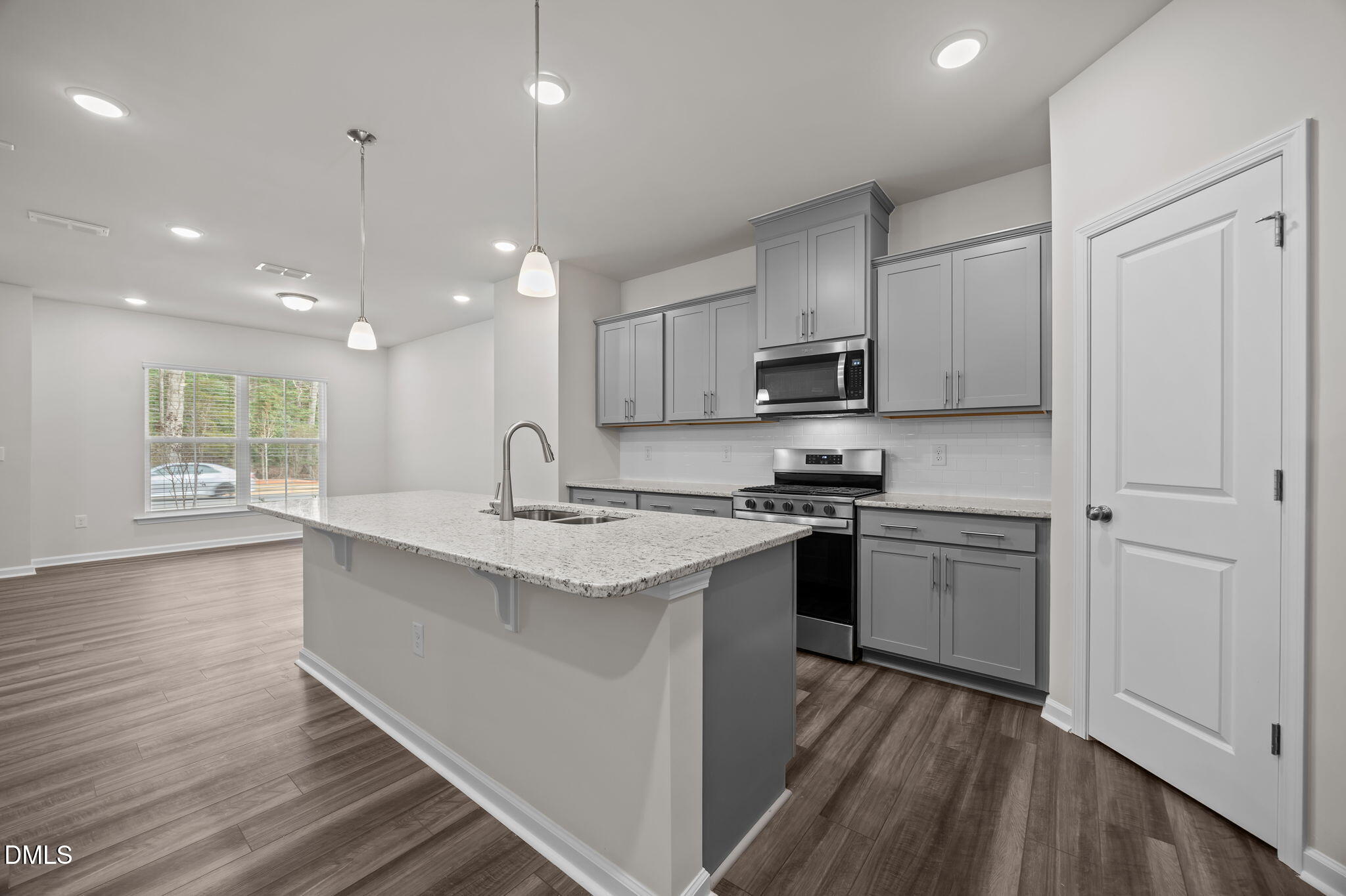 206 Fosterton Cottage Way Raleigh, NC 27603 - Photo 8 of 20 18-web-or-mls-IMG_1073