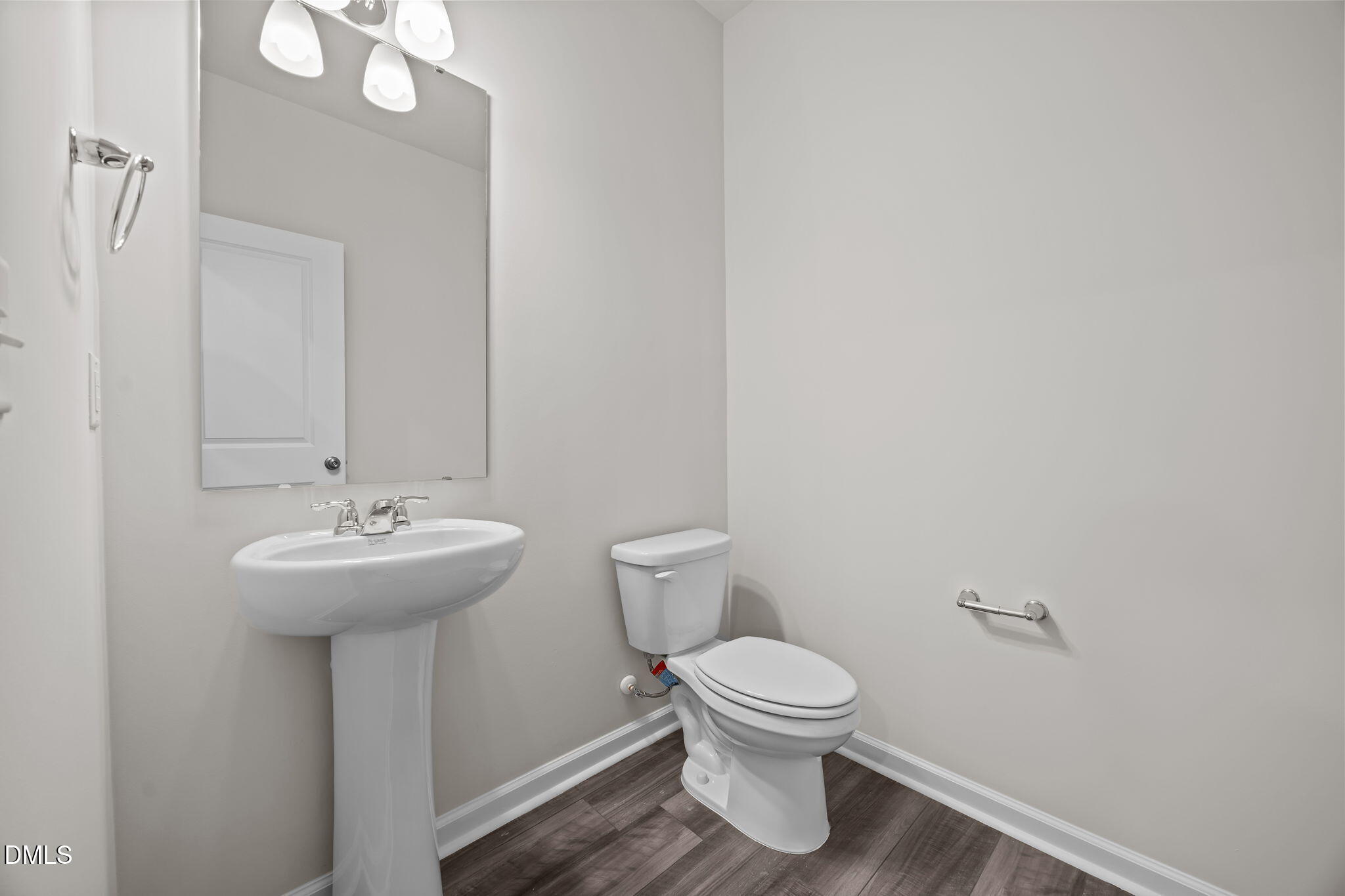 206 Fosterton Cottage Way Raleigh, NC 27603 - Photo 10 of 20 20-web-or-mls-IMG_1079