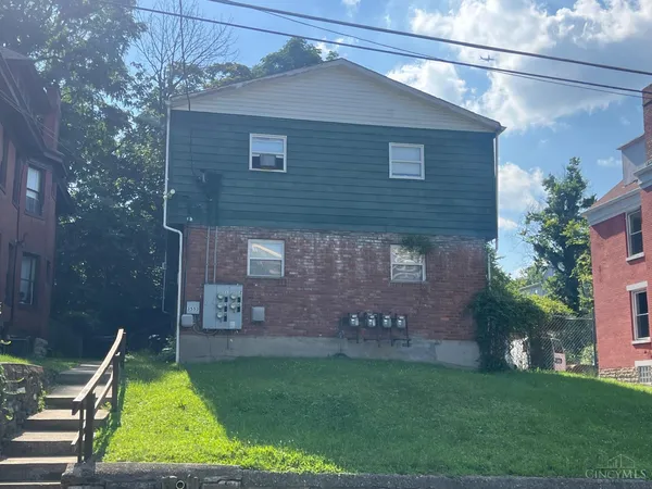 $1,200 | 3553 Wilson Avenue, Unit 1, Cincinnati, OH 45229