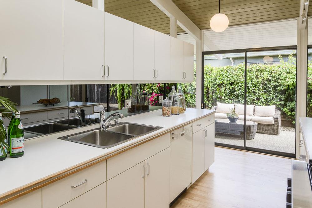 3454 Greer Road Palo Alto, CA 94303 - Photo 10 of 26 Gallery Image 10