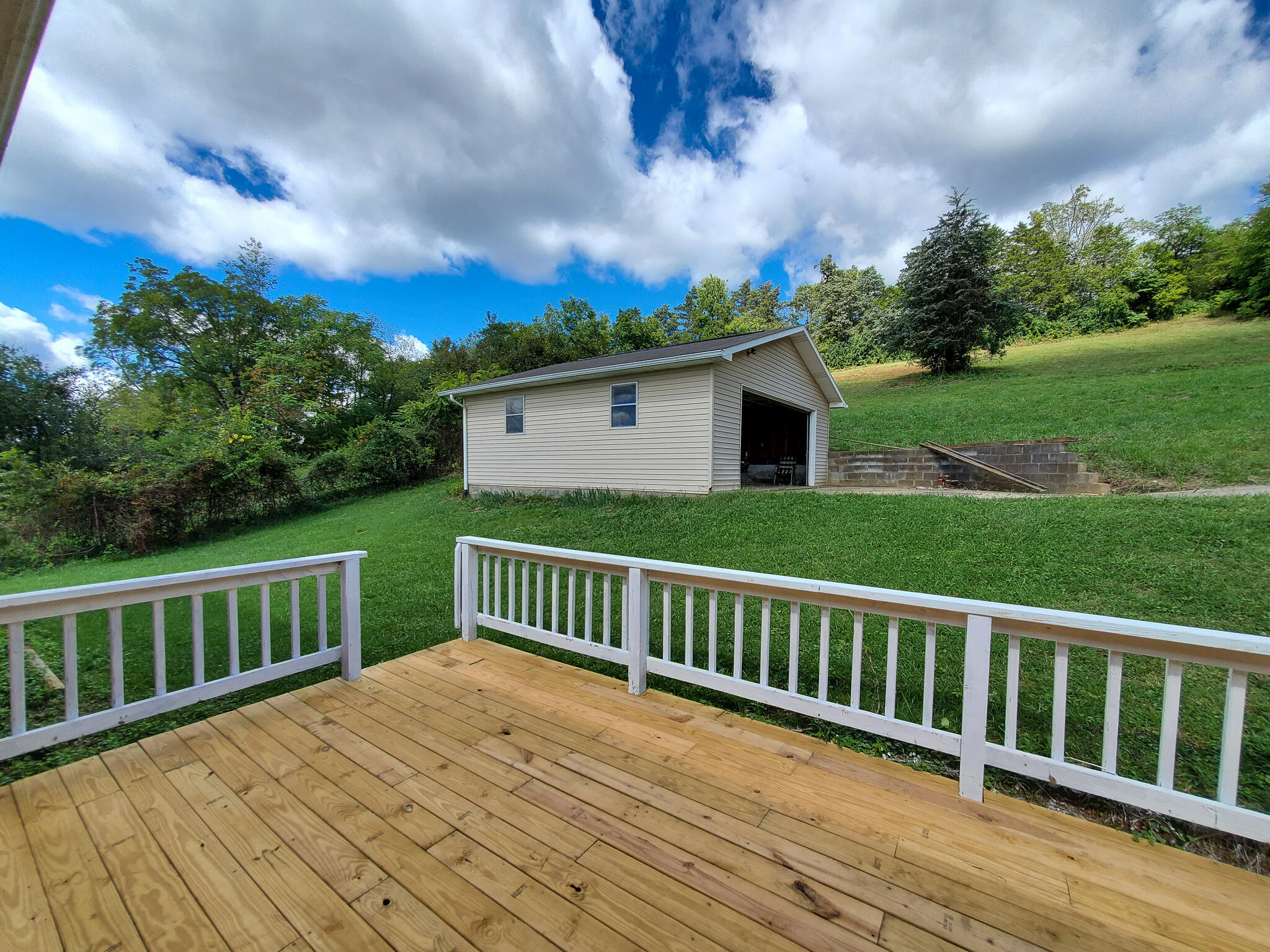 1400 West Vann Road Greeneville, TN 37743 - Photo 13 of 26 20210923_122206