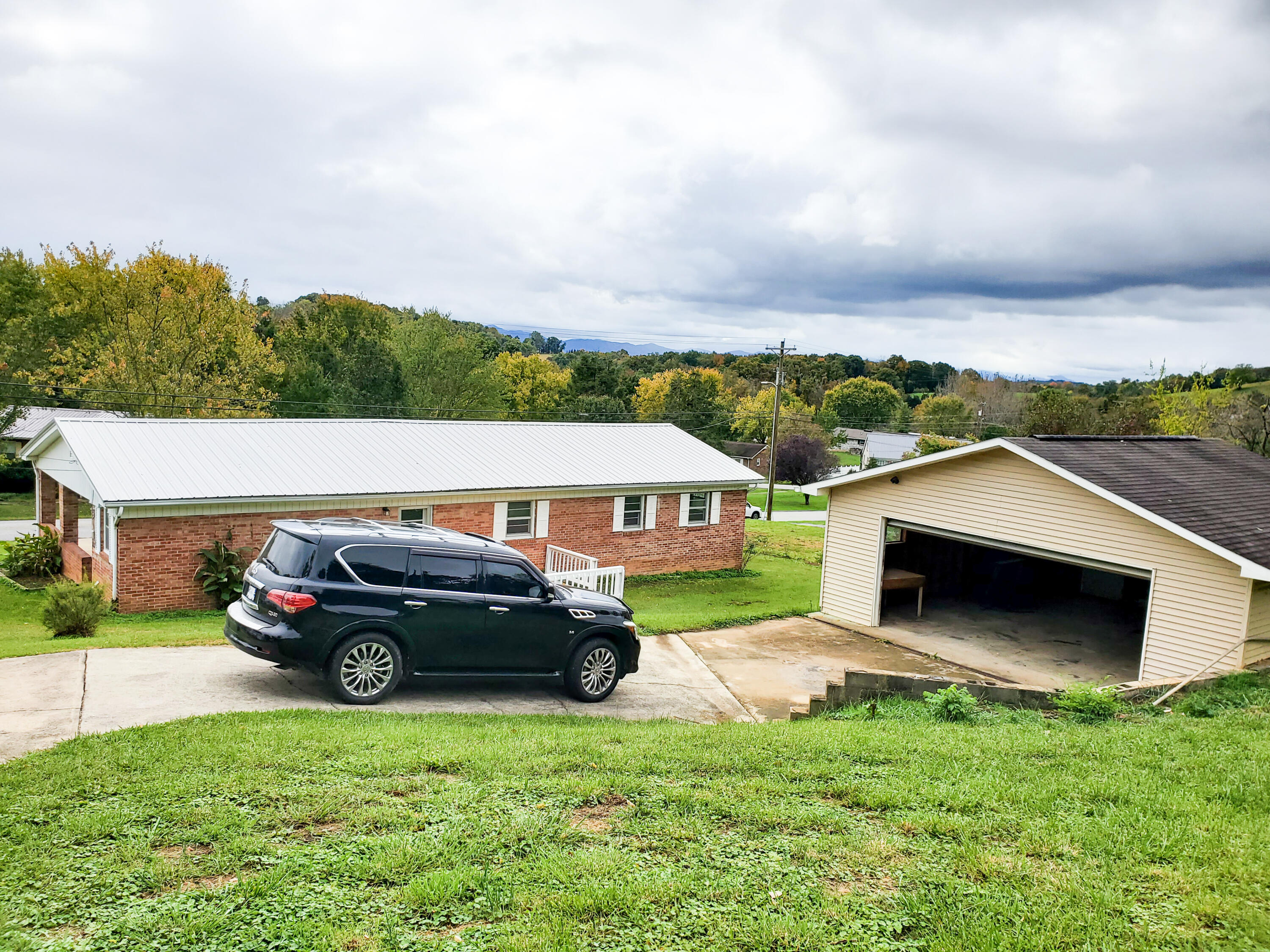 1400 West Vann Road Greeneville, TN 37743 - Photo 17 of 26 20211026_122713