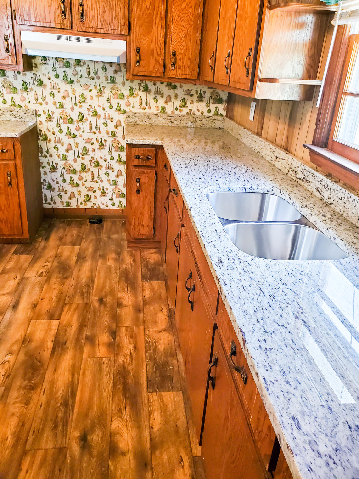 1400 West Vann Road Greeneville, TN 37743 - Photo 6 of 26 20210923_122245