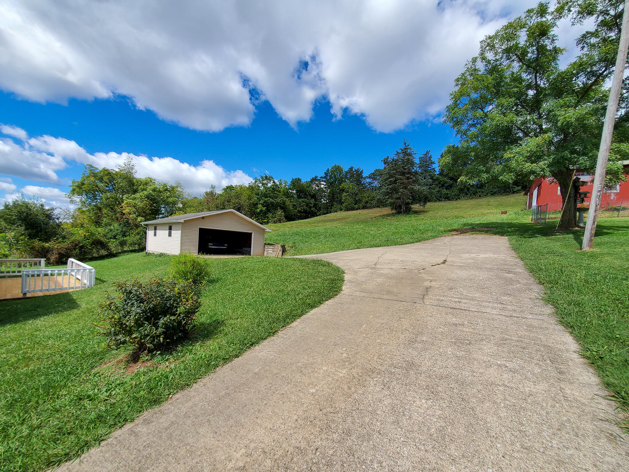 1400 West Vann Road Greeneville, TN 37743 - Photo 10 of 26 20210923_122526