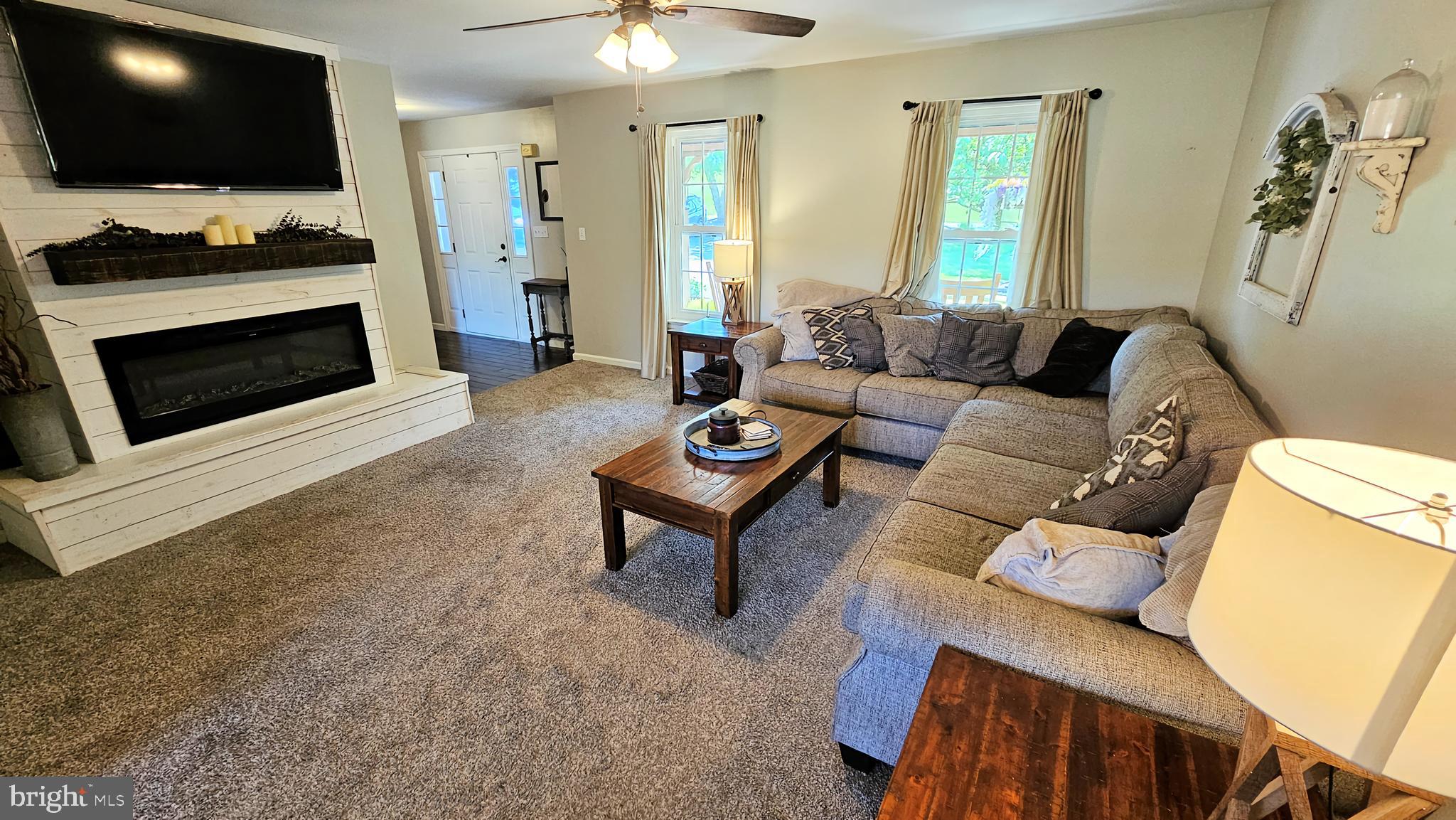 860 Newport Road Lititz, PA 17543 - Photo 8 of 58