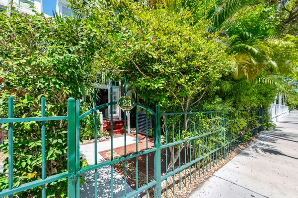 $1,775,000 | 101 Front Street, Unit 23, Key West, FL 33040
