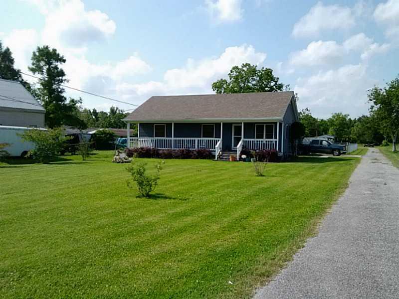 2737 Bayou Road St. Bernard, LA 70085 - Photo 1 of 19 Gallery Image 1