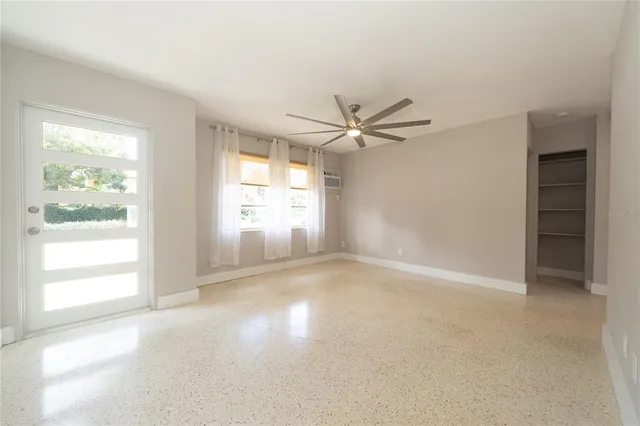 $2,450 | 2000 1st Street Southeast, St. Petersburg, FL 33705