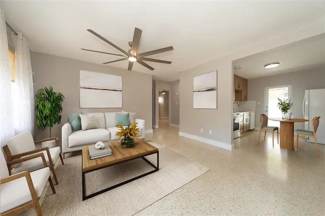 $2,450 | 2000 1st Street Southeast, St. Petersburg, FL 33705