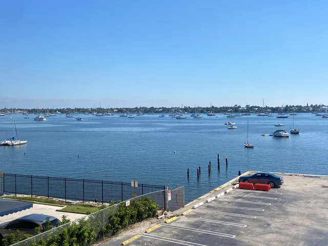 $1,650 | 4500 North Flagler Drive, Unit B16, West Palm Beach, FL 33407