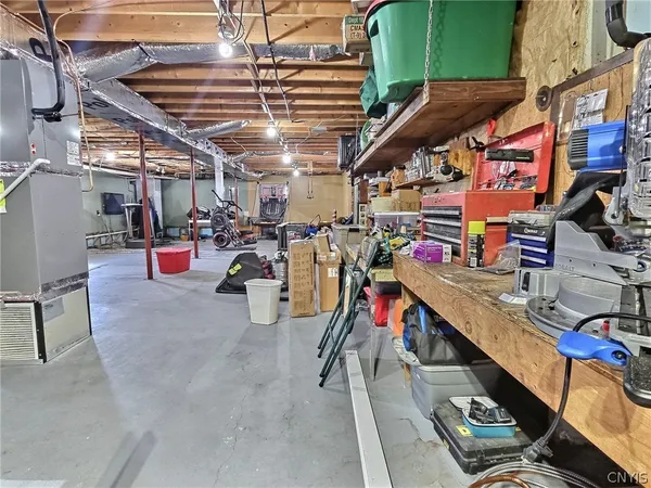 $299,900 | 2105 Rt-8, Leonardsville, NY 13364