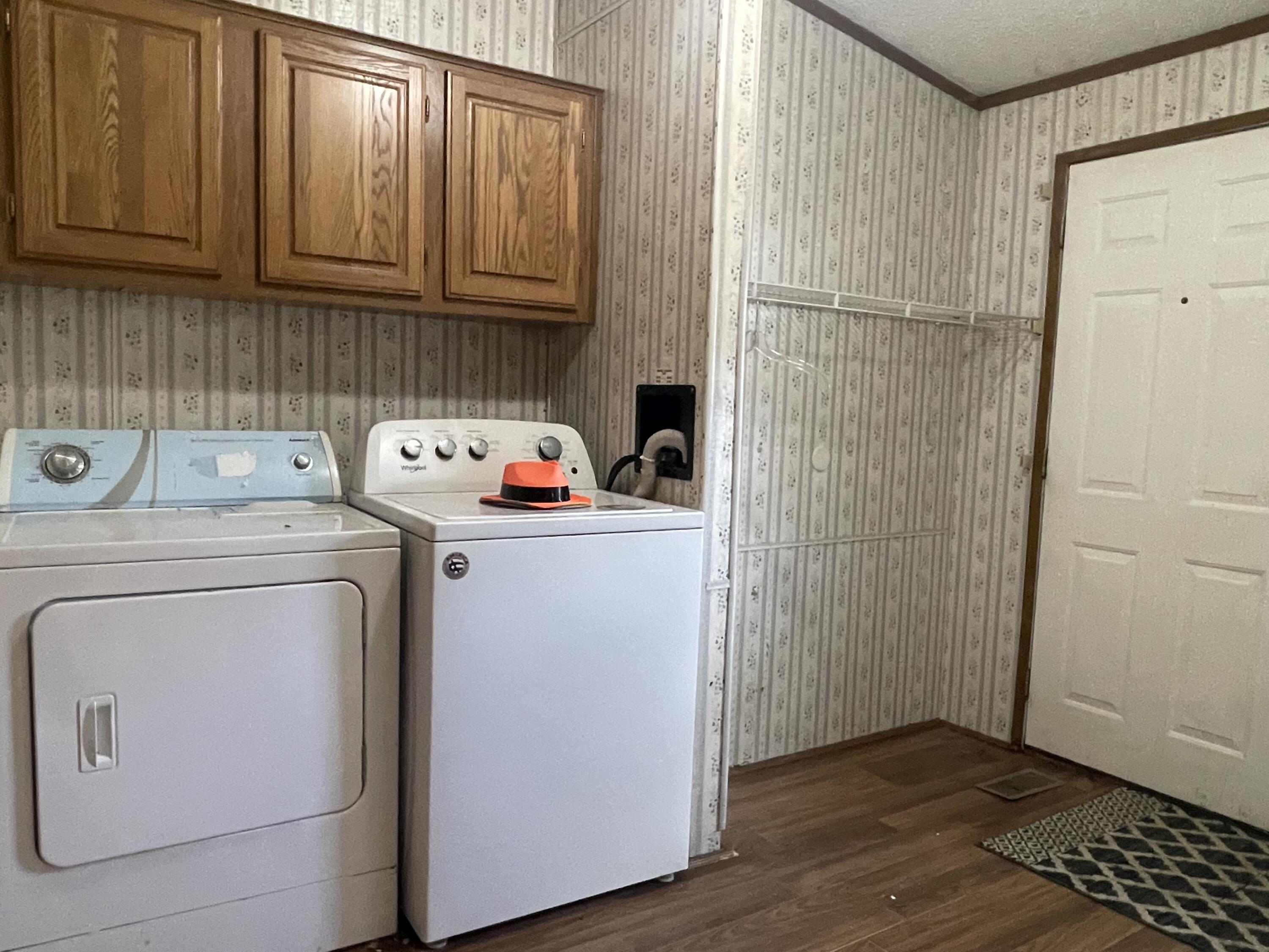 14525 Sharon Hollow Road Manchester, MI 48158 - Photo 11 of 20 Laundry Room
