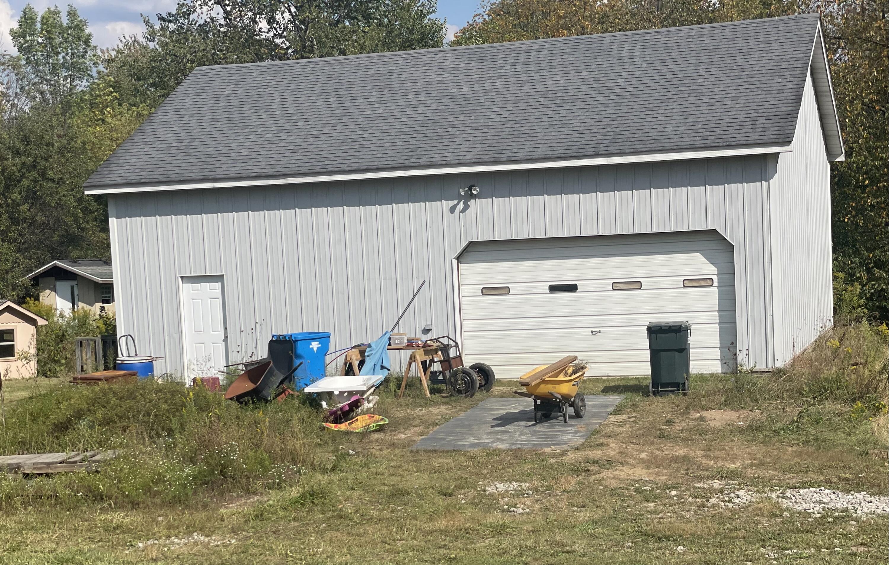 14525 Sharon Hollow Road Manchester, MI 48158 - Photo 12 of 20 pole barn