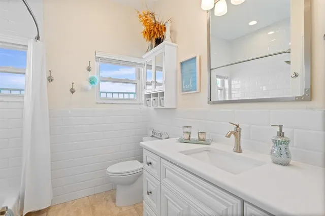 $3,299,000 | 110 6th Street South, Bradenton Beach, FL 34217