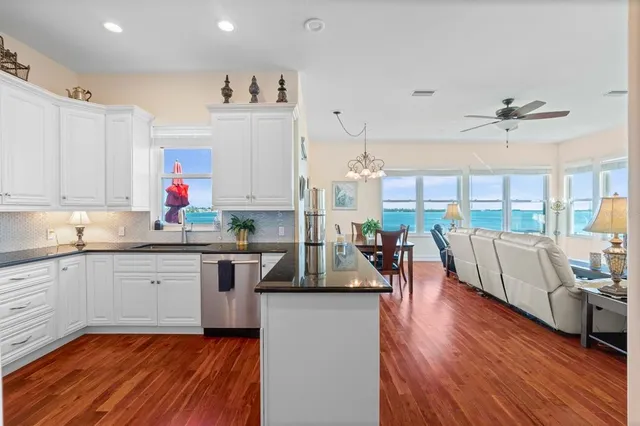 $3,299,000 | 110 6th Street South, Bradenton Beach, FL 34217