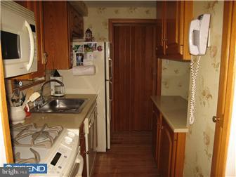 104 Redford Road Oreland, PA 19075 - Photo 7 of 12 Kitchen