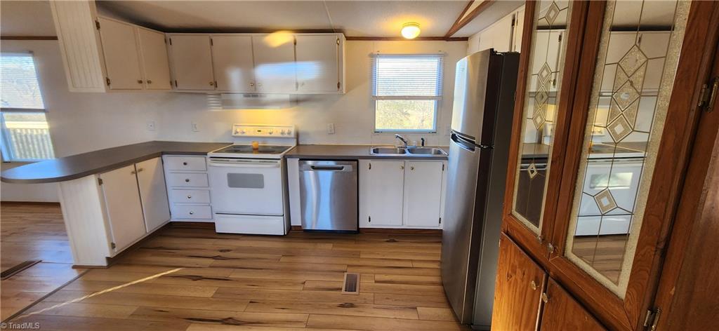 680 Edsel Road Traphill, NC 28685 - Photo 13 of 27