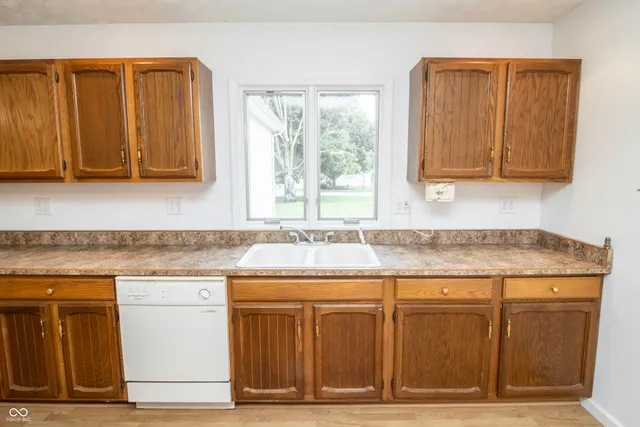 $178,000 | 229 North 5th Street, Elwood, IN 46036