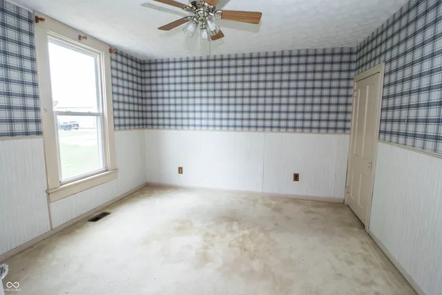 $178,000 | 229 North 5th Street, Elwood, IN 46036