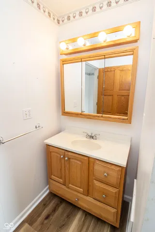 $178,000 | 229 North 5th Street, Elwood, IN 46036