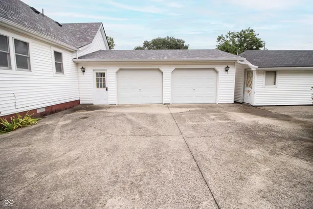 $178,000 | 229 North 5th Street, Elwood, IN 46036