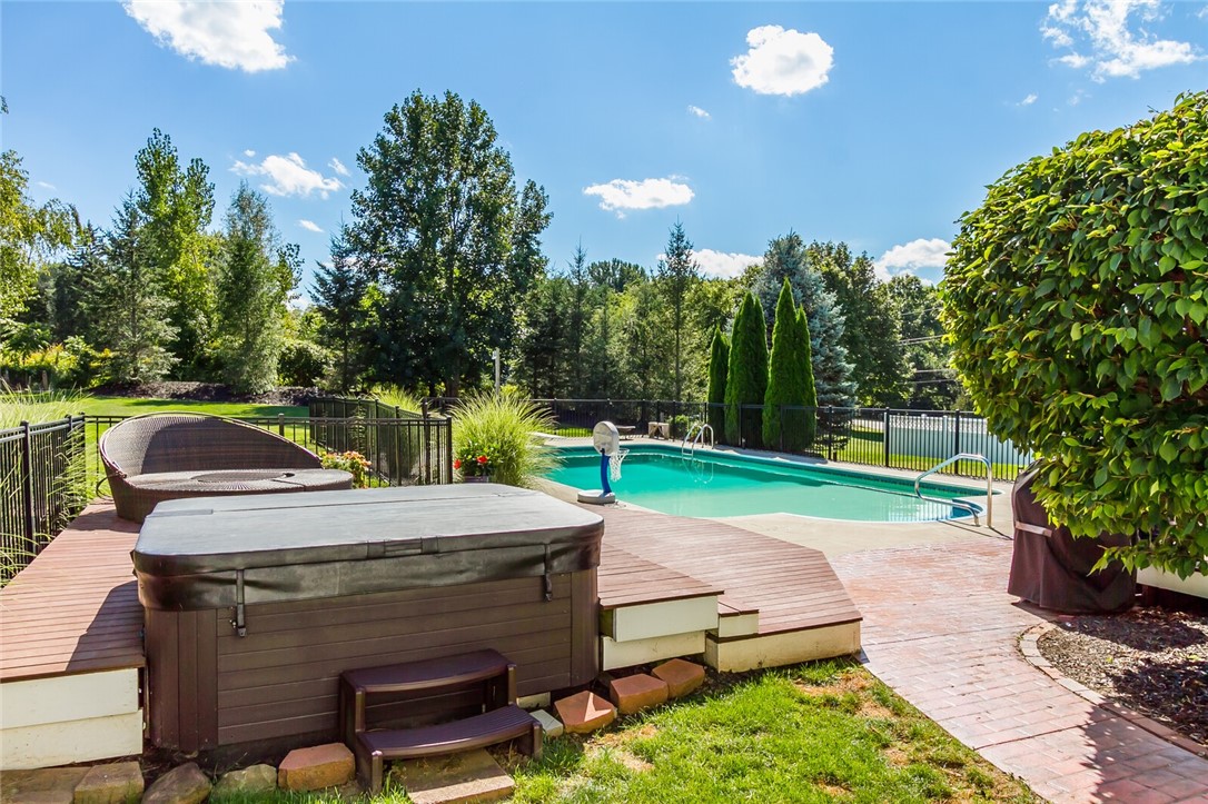 3 Silver Fox Drive Penfield, NY 14450 - Photo 5 of 44