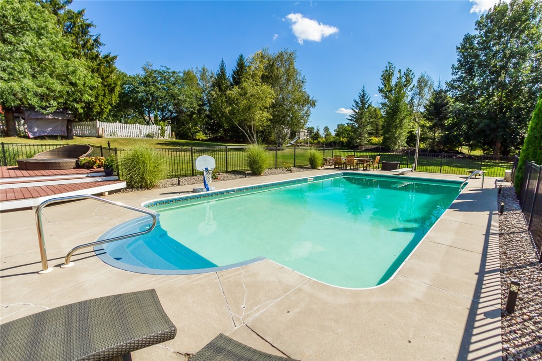 3 Silver Fox Drive Penfield, NY 14450 - Photo 8 of 44