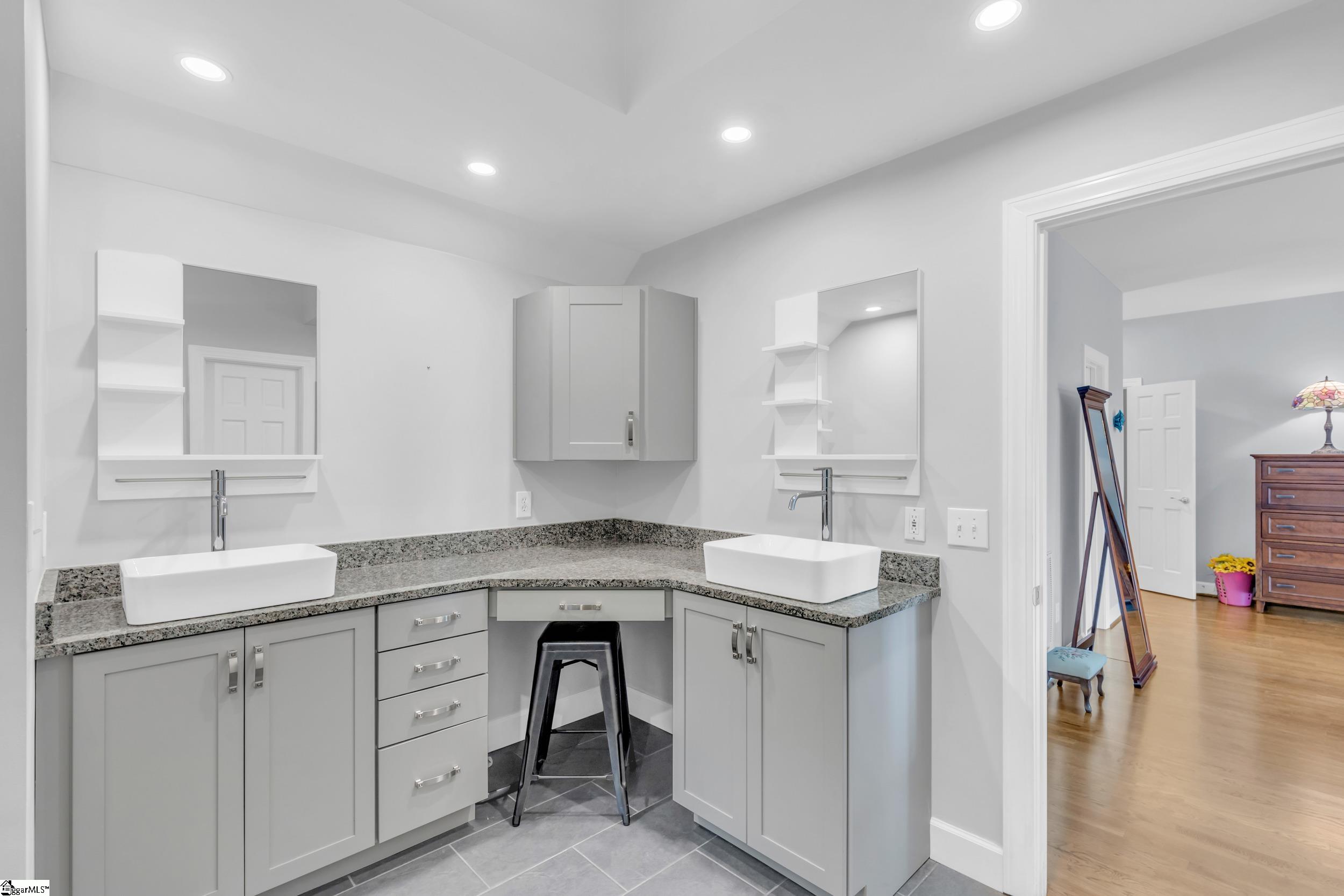 34 Eagle Rock Road Landrum, SC 29356 - Photo 16 of 40