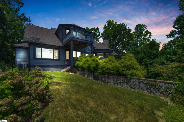 $937,500 | 34 Eagle Rock Road, Landrum, SC 29356