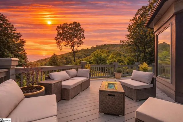 $937,500 | 34 Eagle Rock Road, Landrum, SC 29356