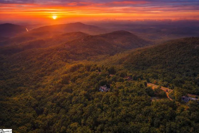 $937,500 | 34 Eagle Rock Road, Landrum, SC 29356