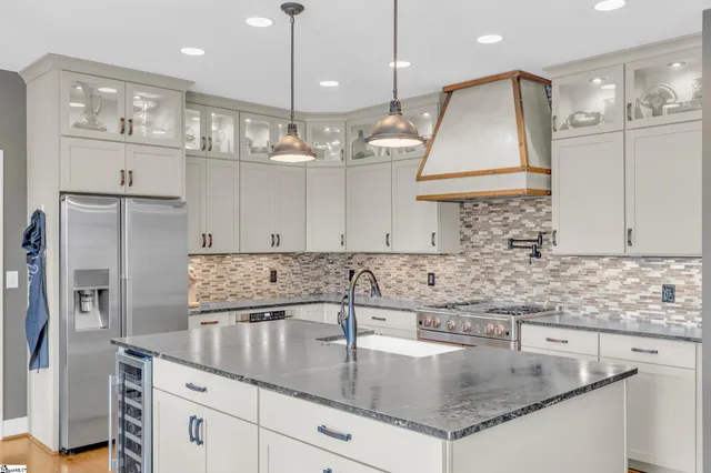 $937,500 | 34 Eagle Rock Road, Landrum, SC 29356