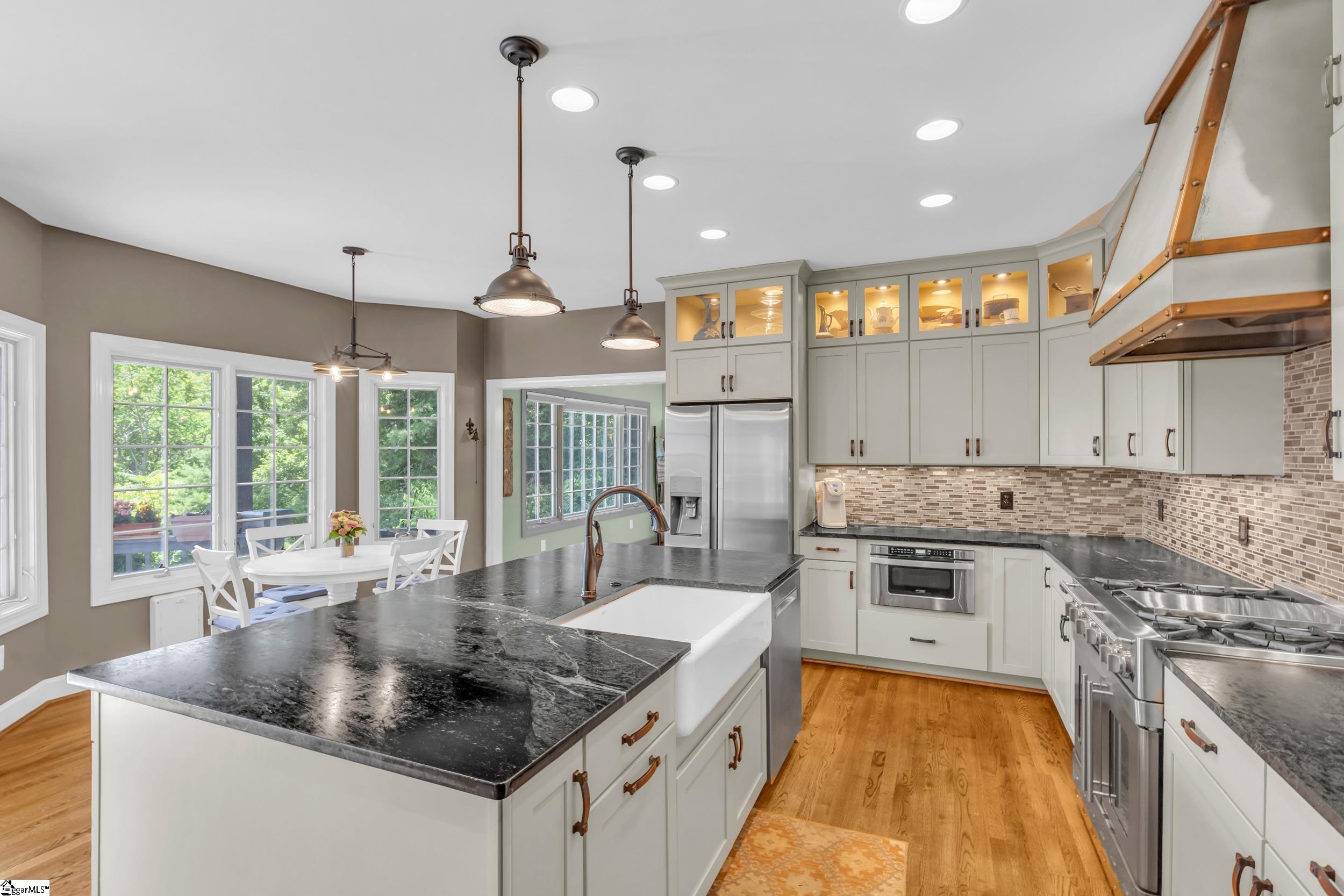 34 Eagle Rock Road Landrum, SC 29356 - Photo 7 of 40