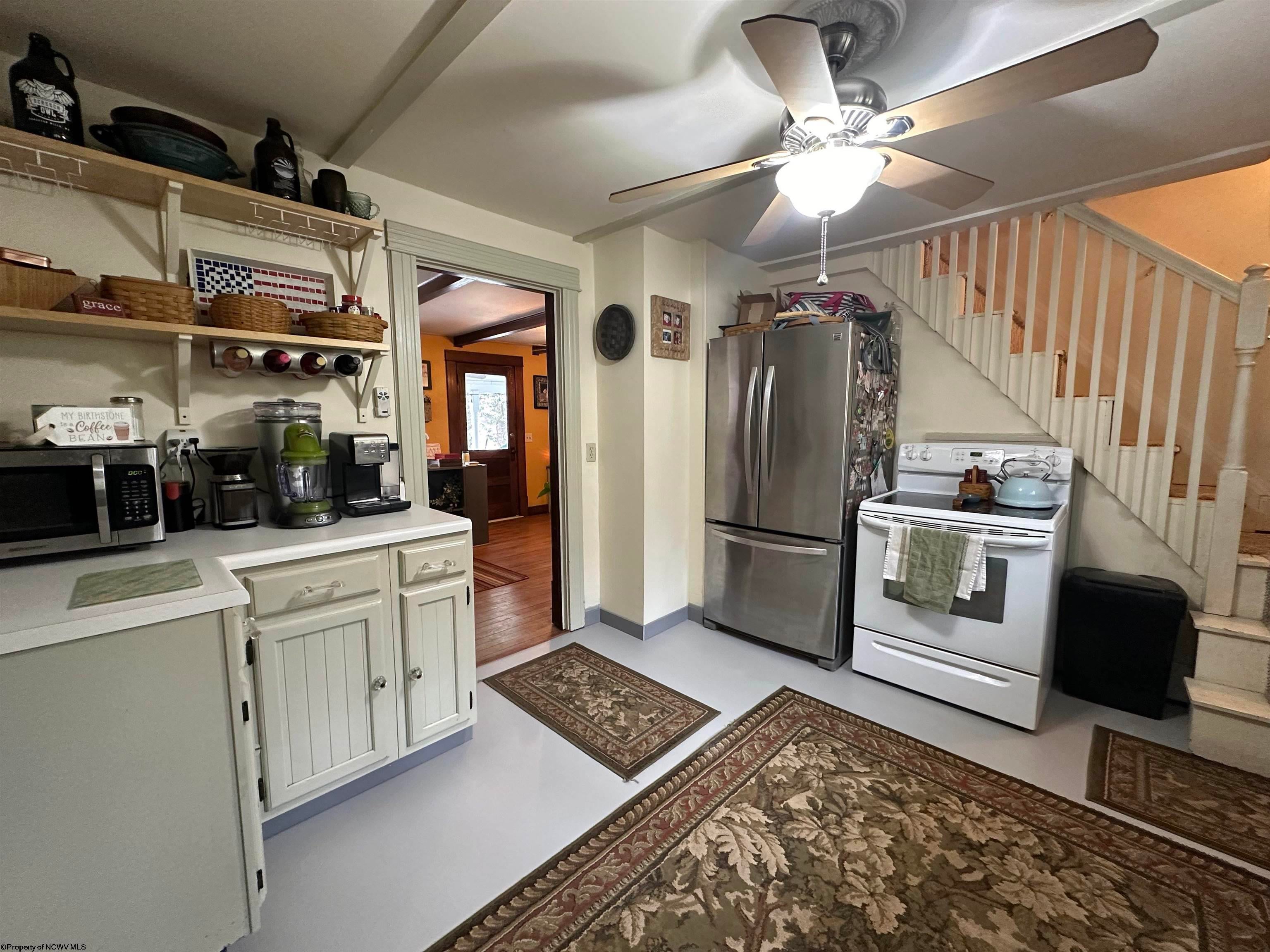 572 Maple Lake Road Bridgeport, WV 26330 - Photo 7 of 37 Gallery Image 7