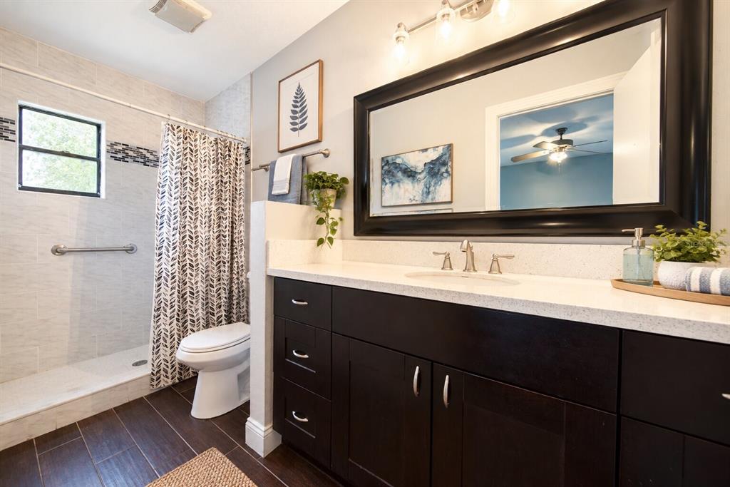 7802 River Ridge Drive Temple Terrace, FL 33637 - Photo 7 of 19 Gallery Image 7