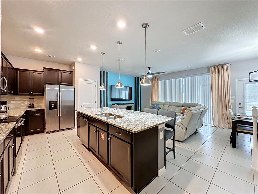 267 Jetty Way Davenport, FL 33897 - Photo 10 of 76