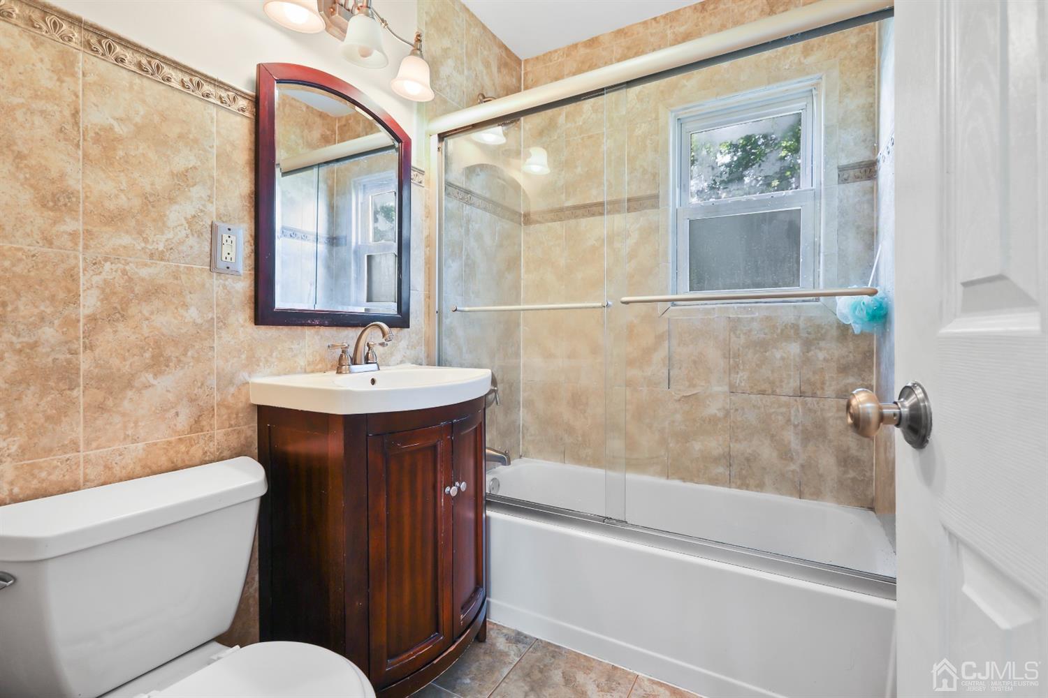 5 Preston Road East Brunswick, NJ 08816 - Photo 10 of 17 Gallery Image 10