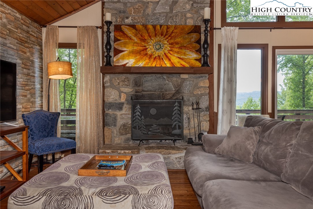 286 Deer Run Road Deep Gap, NC 28618 - Photo 8 of 27