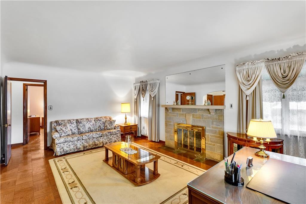 3700 Mt Troy Road Pittsburgh, PA 15212 - Photo 11 of 37