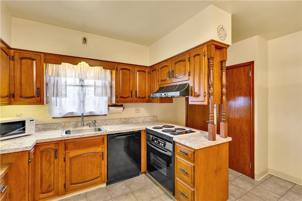 3700 Mt Troy Road Pittsburgh, PA 15212 - Photo 18 of 37