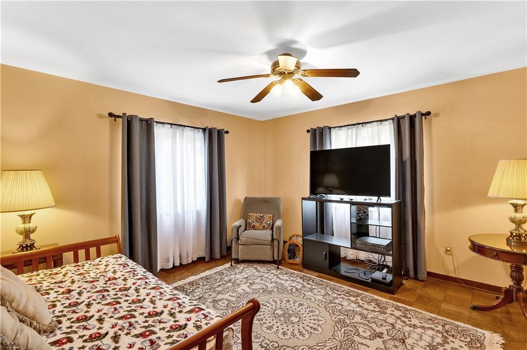 3700 Mt Troy Road Pittsburgh, PA 15212 - Photo 20 of 37