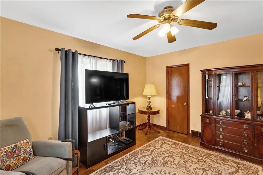 3700 Mt Troy Road Pittsburgh, PA 15212 - Photo 21 of 37