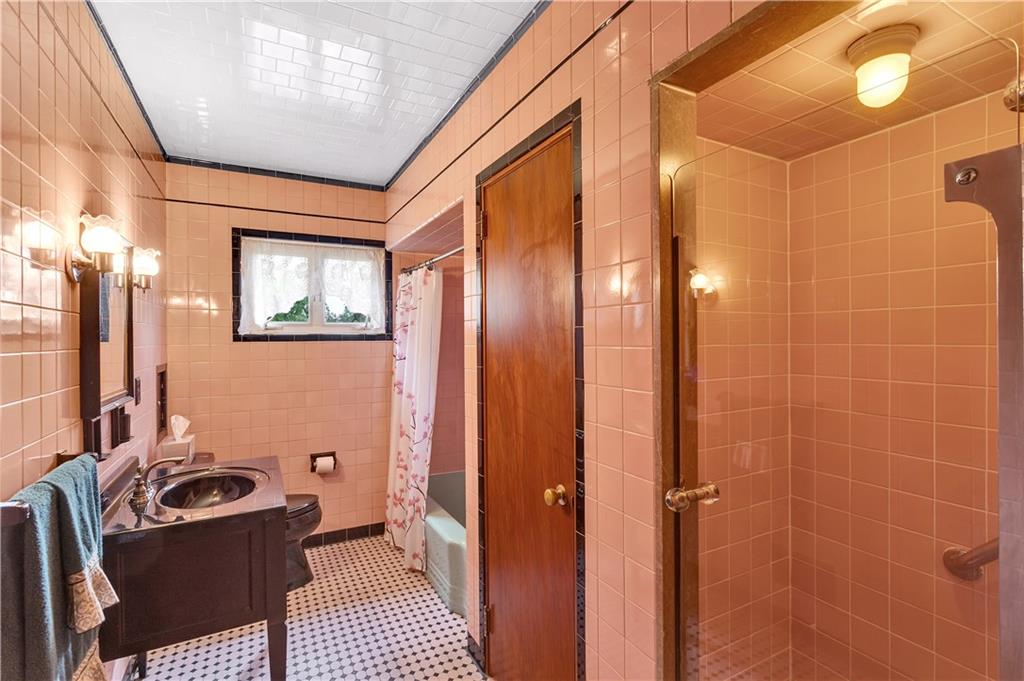 3700 Mt Troy Road Pittsburgh, PA 15212 - Photo 22 of 37