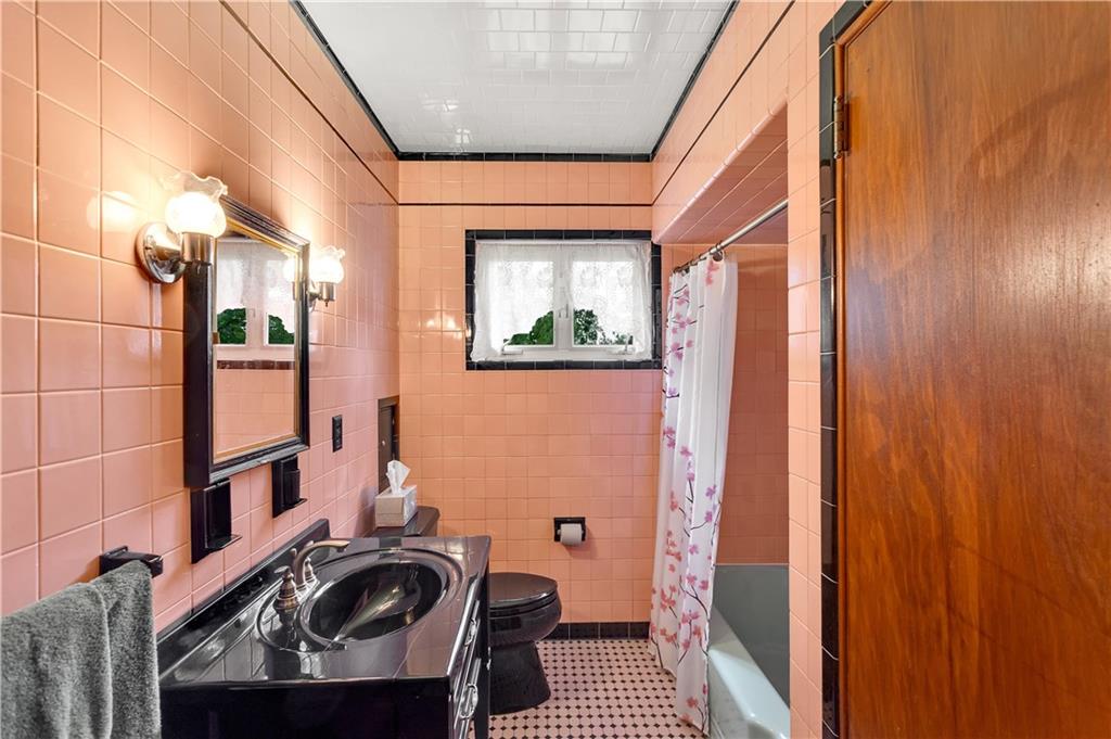 3700 Mt Troy Road Pittsburgh, PA 15212 - Photo 23 of 37