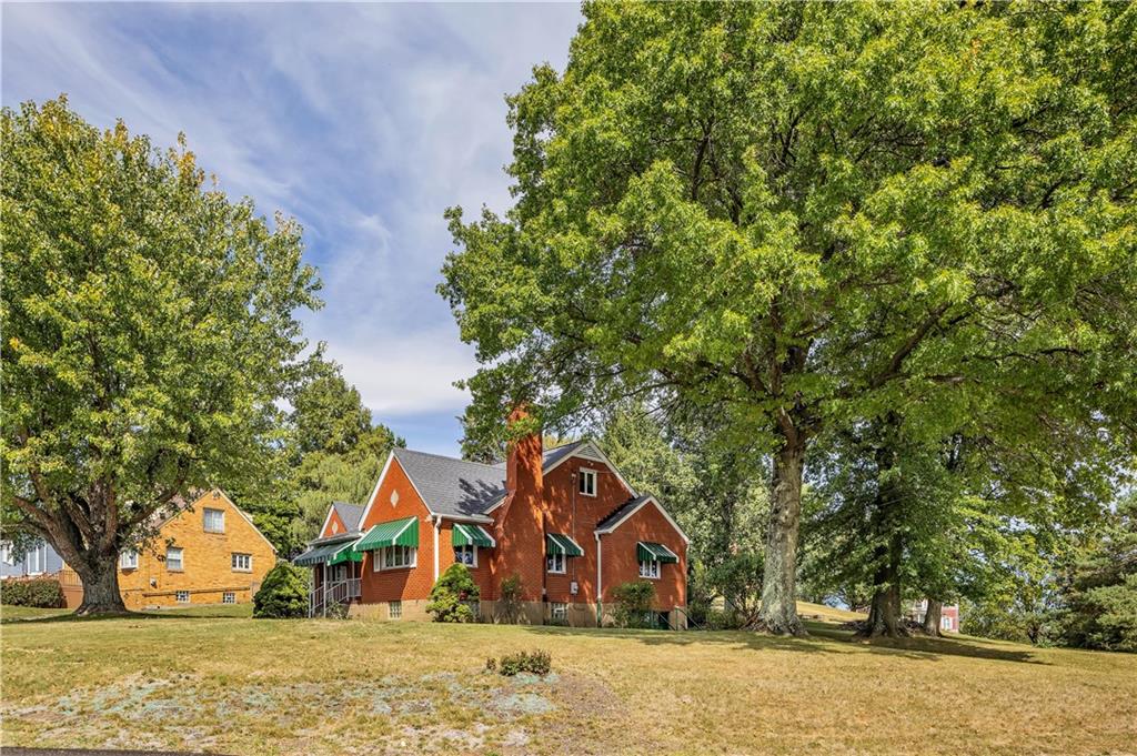 3700 Mt Troy Road Pittsburgh, PA 15212 - Photo 3 of 37